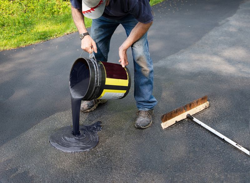 Asphalt Sealing Service